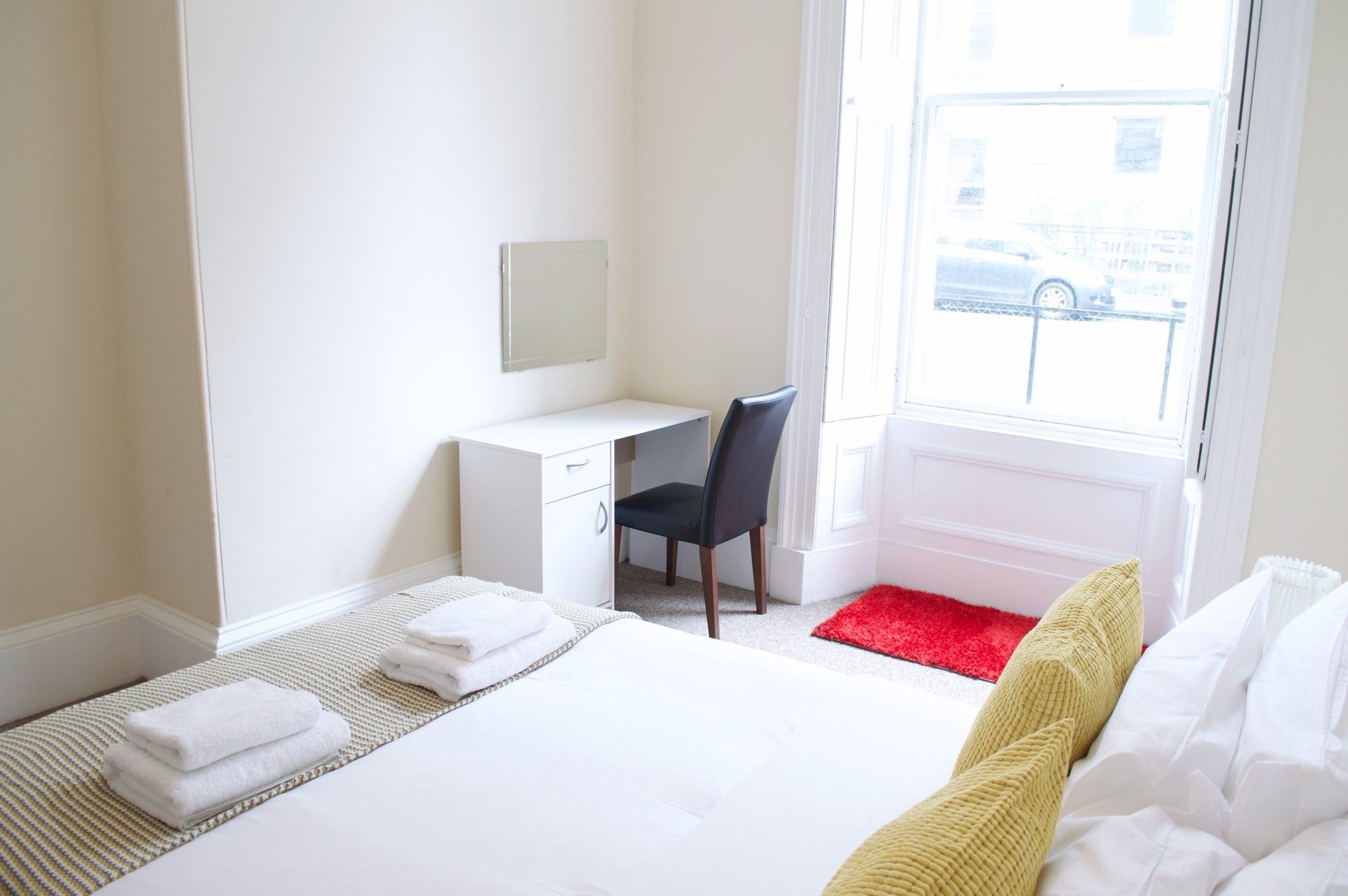 3 Bedroom Apartment Accommodates 8 에든버러 외부 사진